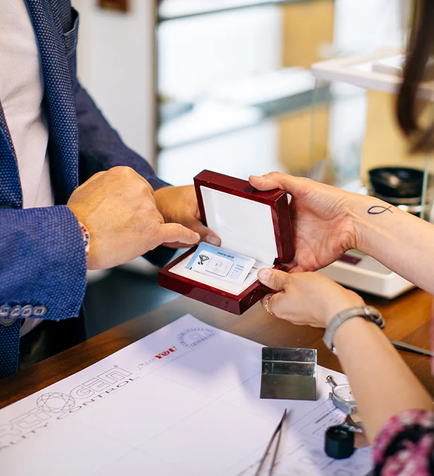 Consulenze personalizzate per trovare il diamante perfetto