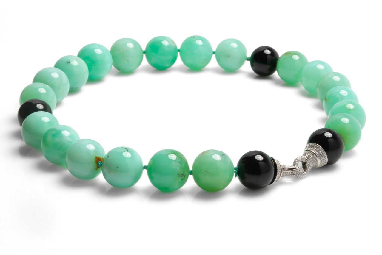 Collana in Crisoprasio e onice con chiusura in argento 925 con gemme di zirconia cubica