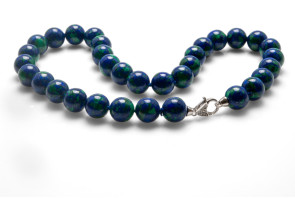 Collana in Crisocolla e chiusura in argento 925 con gemme di zirconia cubica