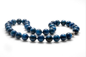 Collana in Cianite e chiusura in argento 925 con gemme di zirconia cubica